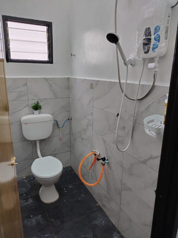 Hutan Melintang Homestay Embah Ros & Embah Lek מראה חיצוני תמונה