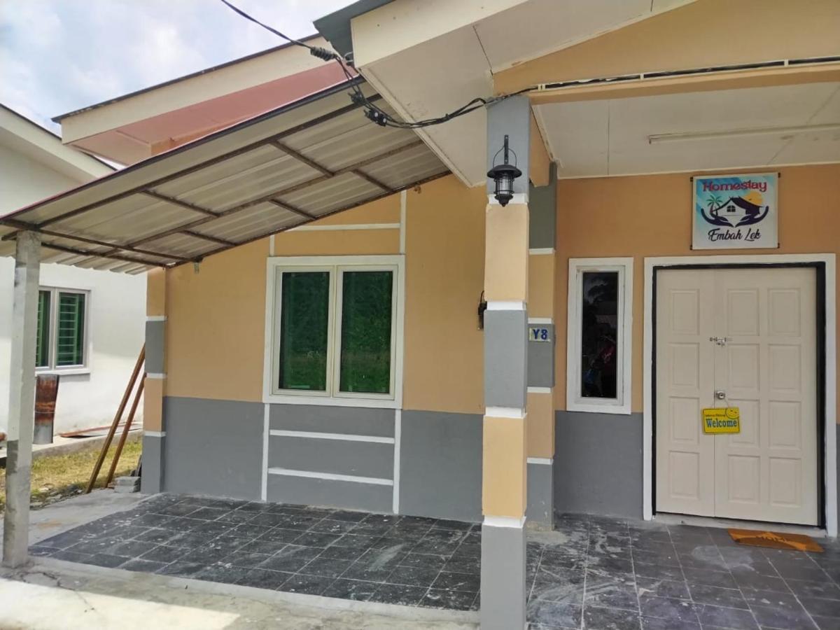 Hutan Melintang Homestay Embah Ros & Embah Lek מראה חיצוני תמונה