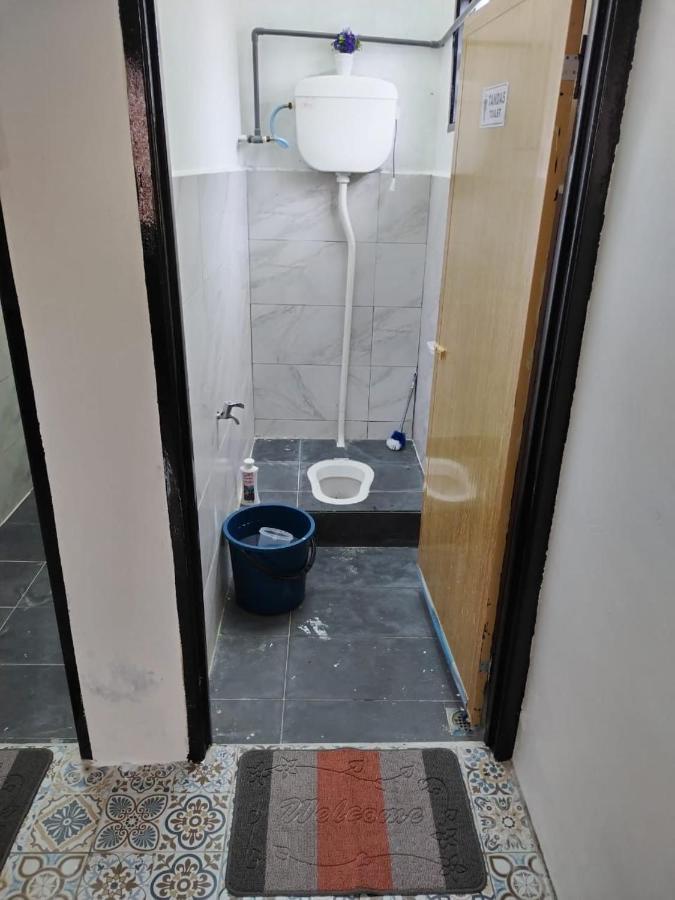 Hutan Melintang Homestay Embah Ros & Embah Lek מראה חיצוני תמונה