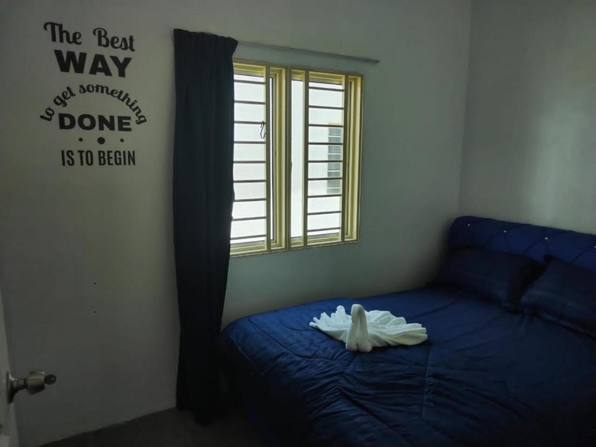 Hutan Melintang Homestay Embah Ros & Embah Lek מראה חיצוני תמונה